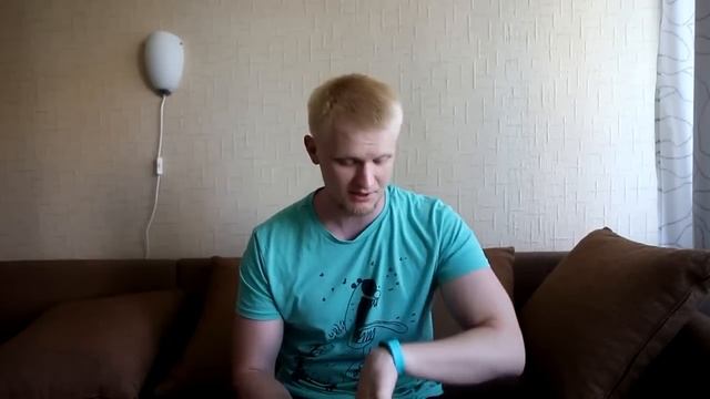 Муха не сидела на Garmin Vivofit обзор фитнес браслета (перезалив) смотреть онлайн