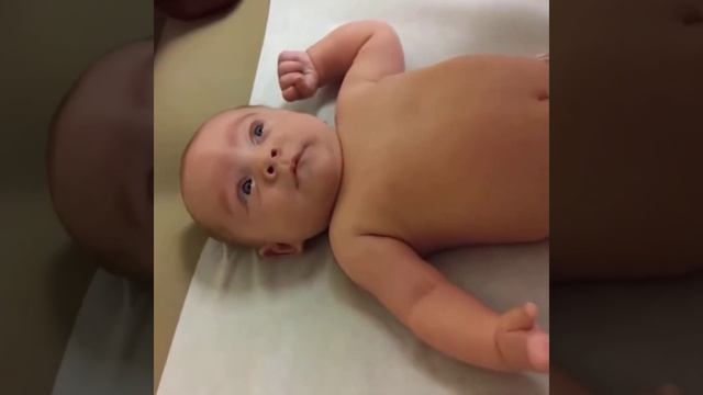 Doctor give medicine to baby смотреть онлайн