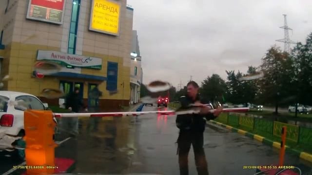 Ну Очень пьяный велосипедист!!!! Drunk man смотреть онлайн