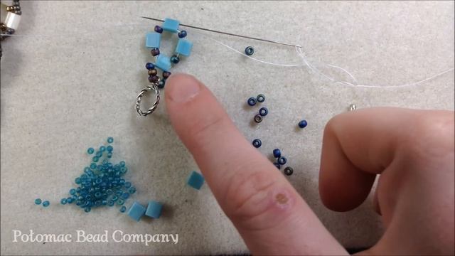 Make a Tila Box Bracelet смотреть онлайн