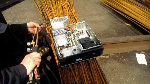 Чистим компьютер от пыли смотреть онлайн