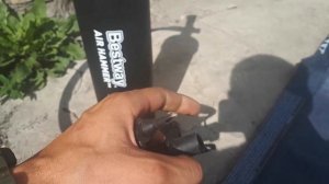 как накачать надувной матрац и каким насосом