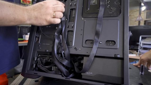 Case with $45! Cougar MX330-X - Highly Affordable & Surprisingly Good! смотреть онлайн