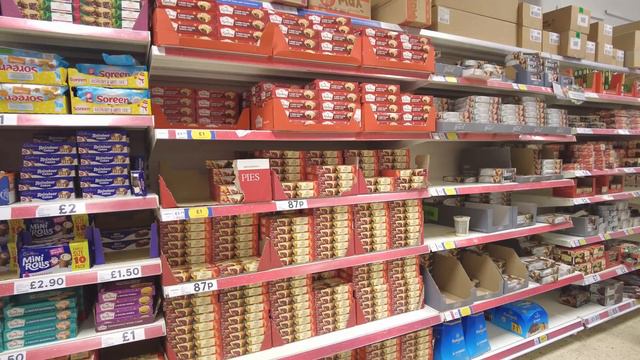 スコットランド手作りマルシェと森のお屋敷|スーパーマーケット|イギリス暮らし|クリスマスプレゼント開封 | 民謡 &クリスマス料理| 海外生活