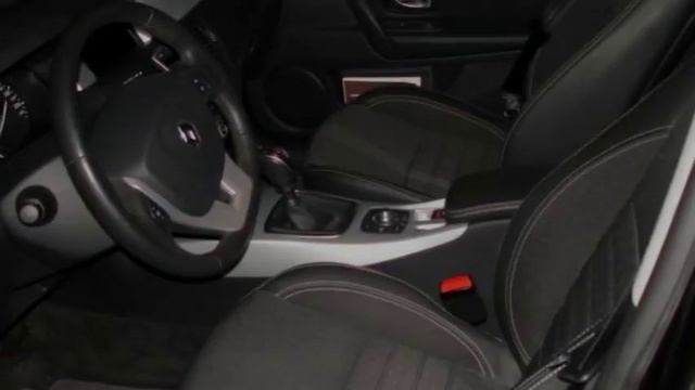 Renault Laguna 2.0 16V 140 ESTATE EXPRESSION смотреть онлайн