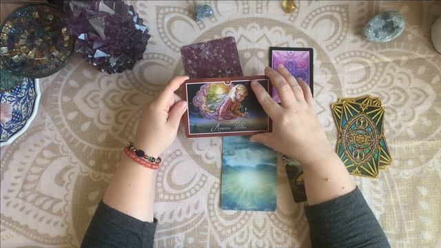 You need to hear this!! This is for you!! - Intuitive Pick a Pile Tarot Reading смотреть онлайн