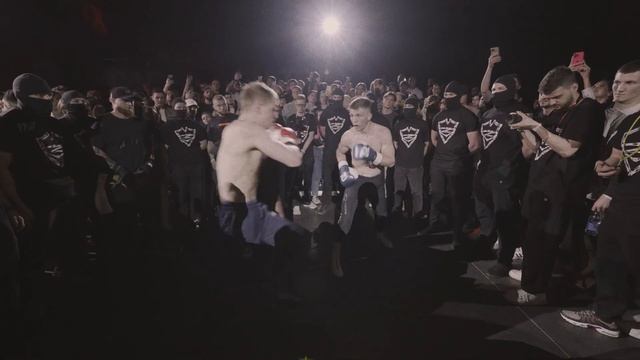 Феникс vs Скромный TRAPGLADIATOR 7 | Заруба мастеров спорта смотреть онлайн