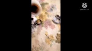 Опускается ручка смесителя