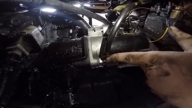 замена СТАРТЕРА volkswagen transporter t5 2.5 TDI смотреть онлайн