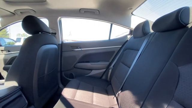 2017 Hyundai Elantra SE Sedan KMHD84LF0HU307380 | #19559A смотреть онлайн