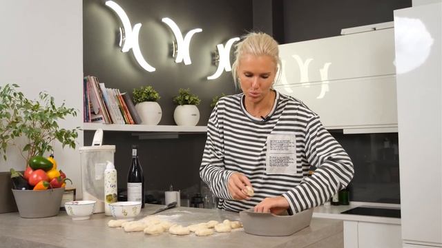 ПО ПУТИ с Ксенией Мальцевой / готовим десерт из детства "Дружная Семейка" смотреть онлайн