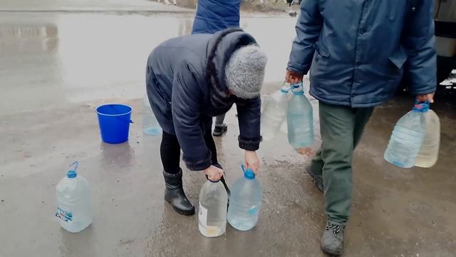 Военнослужащие группировки войск «Восток» оказывают помощь смотреть онлайн