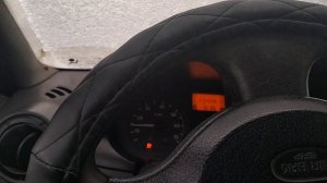 Машина не заводится Рено Логан 1,крутит стартер не заводится, не могу завести