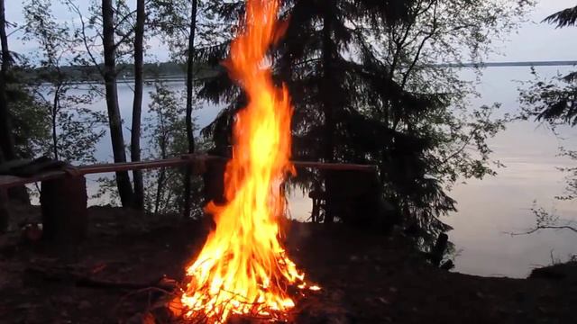 Костер на берегу озера Волго. смотреть онлайн