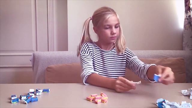 ВЫЗОВ ПРИНЯТ! Звонок незнакомцу, спеть хит с мукой во рту, надуть огромный пузырь из жвачек смотреть онлайн