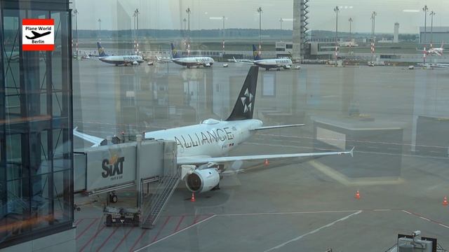 Lufthansa Business Lounge At Berlin Brandenburg Airport // Tour Rundgang