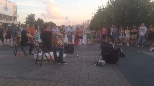 CelloGo — Thunderstruck (AC/DC cover) / Музеон, Москва / Июль, 2016 смотреть онлайн