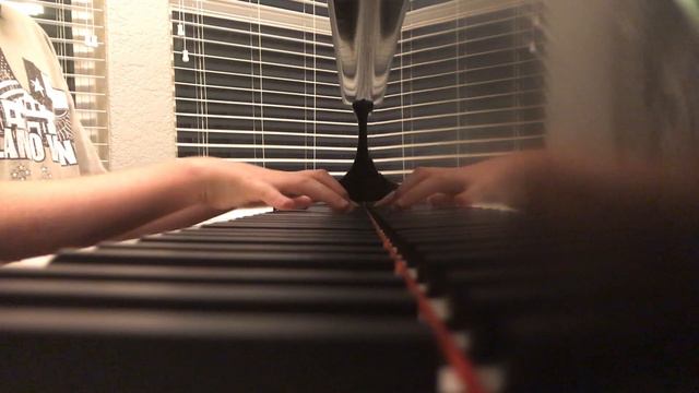 Bohemian Rhapsody - Piano Cover смотреть онлайн