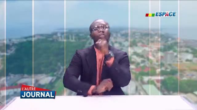 Alpha konde en rage déclanchait par les étudiants de la guinée conakry(Tablette) смотреть онлайн