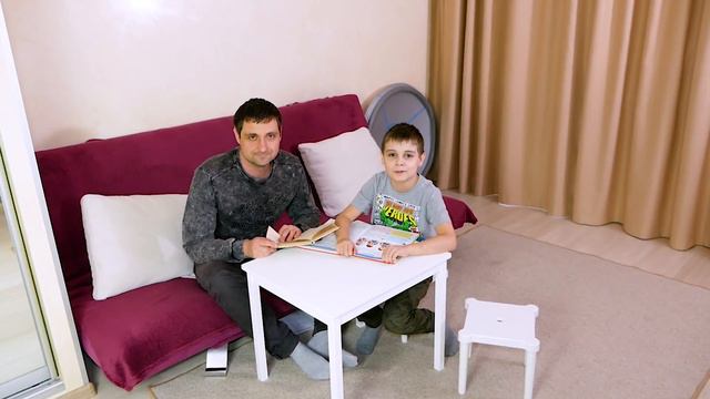 У Эдика Открылись Сверхспособности Угадал Бейблэйд Не Открывая Коробку // скетчи для детей смотреть онлайн