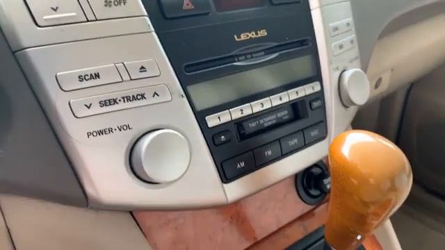 ឡានលក់ស្អាតៗ Lexus MS250h | Camry XLE & 2004 Lexus RX330 Full Option