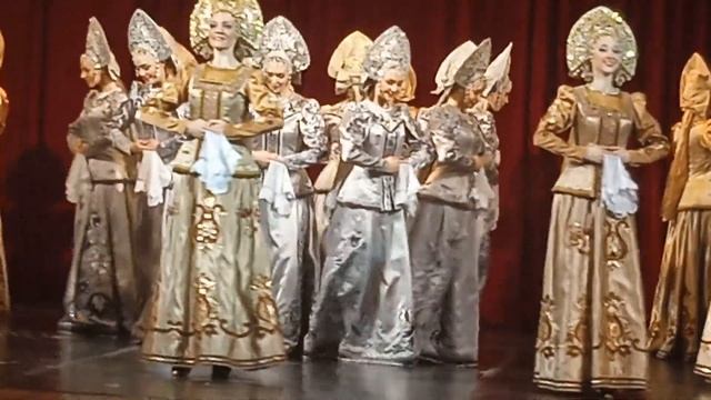 Ансамбль "Березка" на сцене ДК города Жуковский 17 марта 2023 года. смотреть онлайн