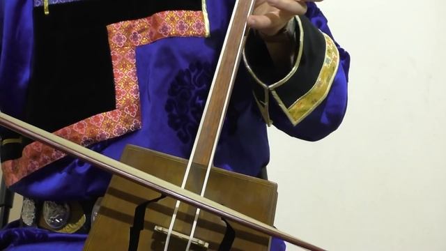 Саран хухын аялгаар-исп. Эдуард Ичигеев смотреть онлайн