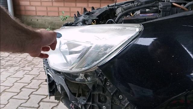 Полирую передние фары на Opel Astra J 2011 г.в. смотреть онлайн