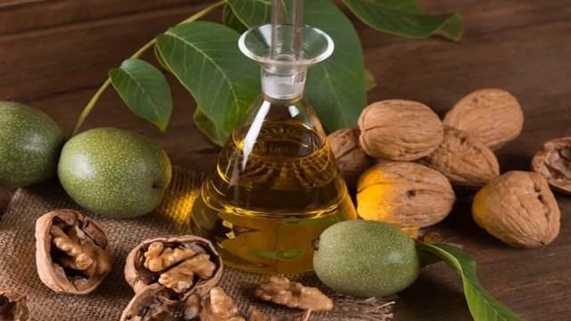 А вы знали, как влияют грецкие орехи на мозг? На кровь? Много пользы! Для здоровья организма. смотреть онлайн