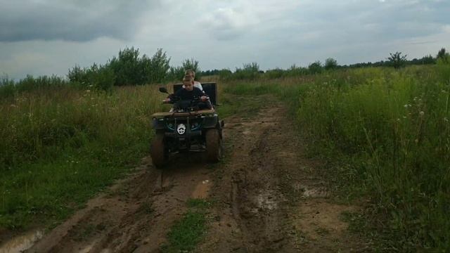 подростковый электроквадроцикл на бездорожье! смотреть онлайн