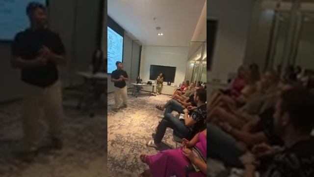 Жанат Кожамжаров. Брифинг. Вопросы - ответы. Дубаи. смотреть онлайн