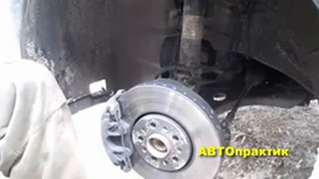 Замена стойки стабилизатора и рулевого наконечника Skoda Rapid / VW Polo sedan. АВТОпрактик смотреть онлайн