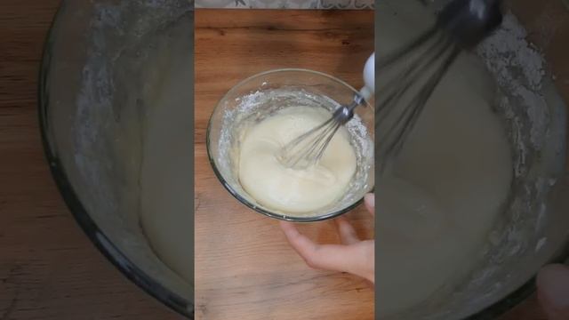 Шарлотка в мультиварке,быстро и ооочень вкусно смотреть онлайн