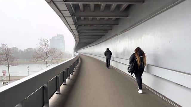 Сколько стоит отель в Братиславе смотреть онлайн