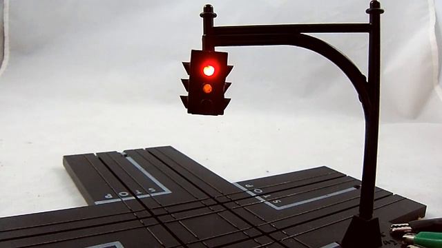 Aurora Model Motoring Automatic 4-Way Traffic Light Demo. смотреть онлайн
