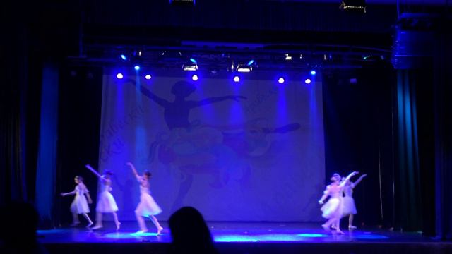 БЕЛАЯ ФАНТАЗИЯ смотреть онлайн