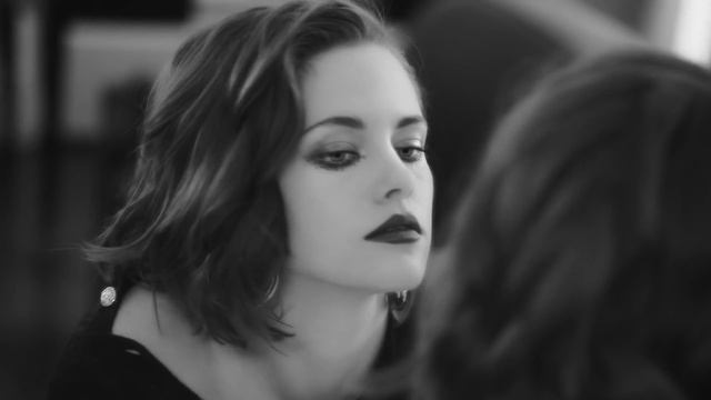 Kristen Stewart in the “Paris in Rome“ 2015⁄16 Métiers d’Art Campaign CHANEL смотреть онлайн