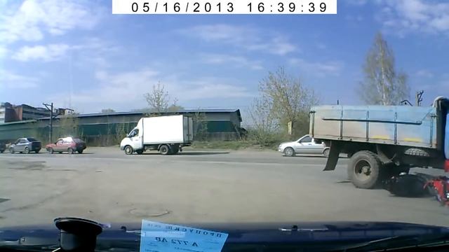 Скутер влип смотреть онлайн