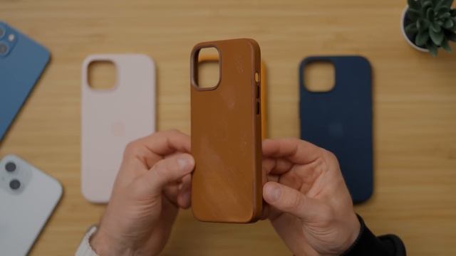 FineWoven, силиконовый или кожаный чехол для iPhone. Какой лучше? смотреть онлайн