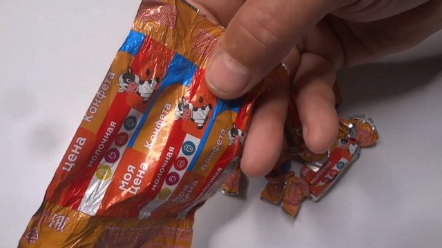Взял на пробу Конфету Молочную с Молочным Корпусом Неглазированную. Обзор покупки смотреть онлайн