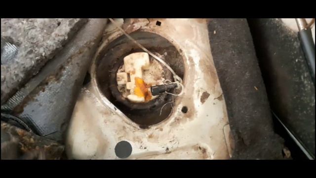 How To Replace Fuel Pump On Nissan Tiida | Fuel Gauge Not Reading Correctly | How To Fix The Issue смотреть онлайн