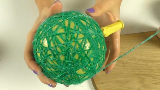 Новогодний DIY | ШАРЫ ИЗ НИТОК НОВОГОДНИЕ ИГРУШКИ своими руками смотреть онлайн