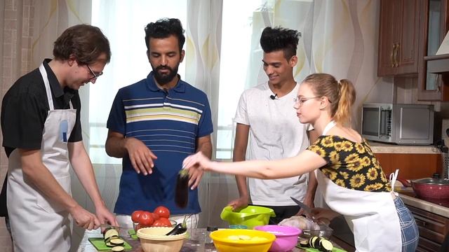 Кухня с иракцами: готовим маклобу смотреть онлайн