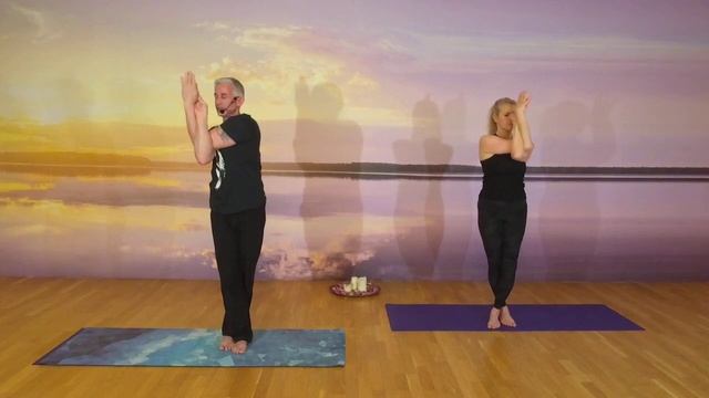 YOGA WORKOUT mit Stefan & Johanna - ONLINE YOGA - ONLINE KURSE смотреть онлайн