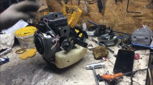 Мото_коса "Чемпион Т523 S-2"вполне приличный инструмент на две пятилетки!)