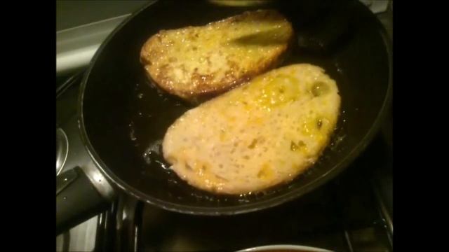 Гренки с сыром.