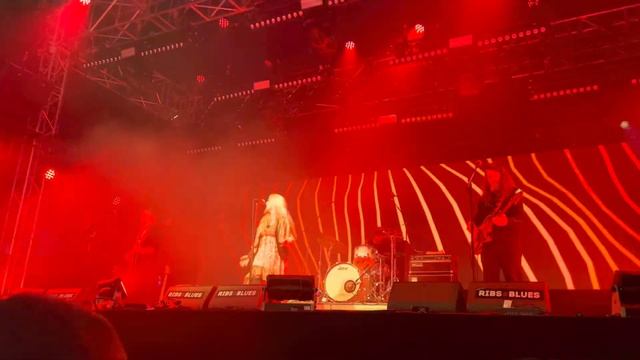 Sass Jordan 6-6-2022 High Road Easy @Rins &Blues смотреть онлайн