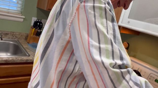 ЧЕРНАЯ ИКРА|ЕЖЕГОДНОЕ ПОЕДАНИЕ СУПА ИЗ БЫЧЬИХ ХВОСТОВ|@RayaDenver1973 смотреть онлайн