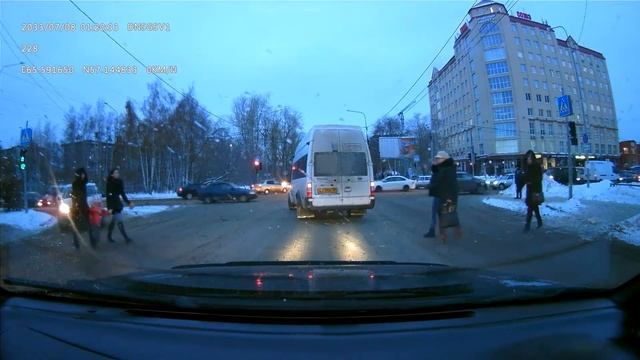 светофор Маршрутка обрез смотреть онлайн