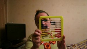 Как считать на счетах и решать примеры в пределах 10 с нашими малышами